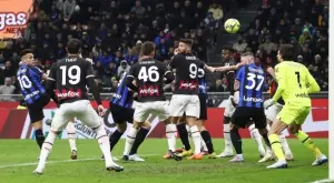 Чакаме драма в Милано: Бонус за гол, дузпа и червен картон между Милан и Интер