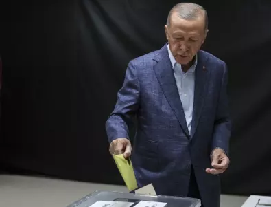 Окончателно: Ердоган с 49,52% води пред Кълъчдароглу на президентските избори в Турция 
