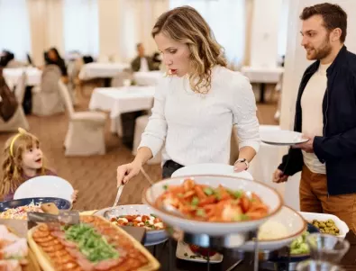 Храните, които не трябва да ядете от шведската маса в хотелите