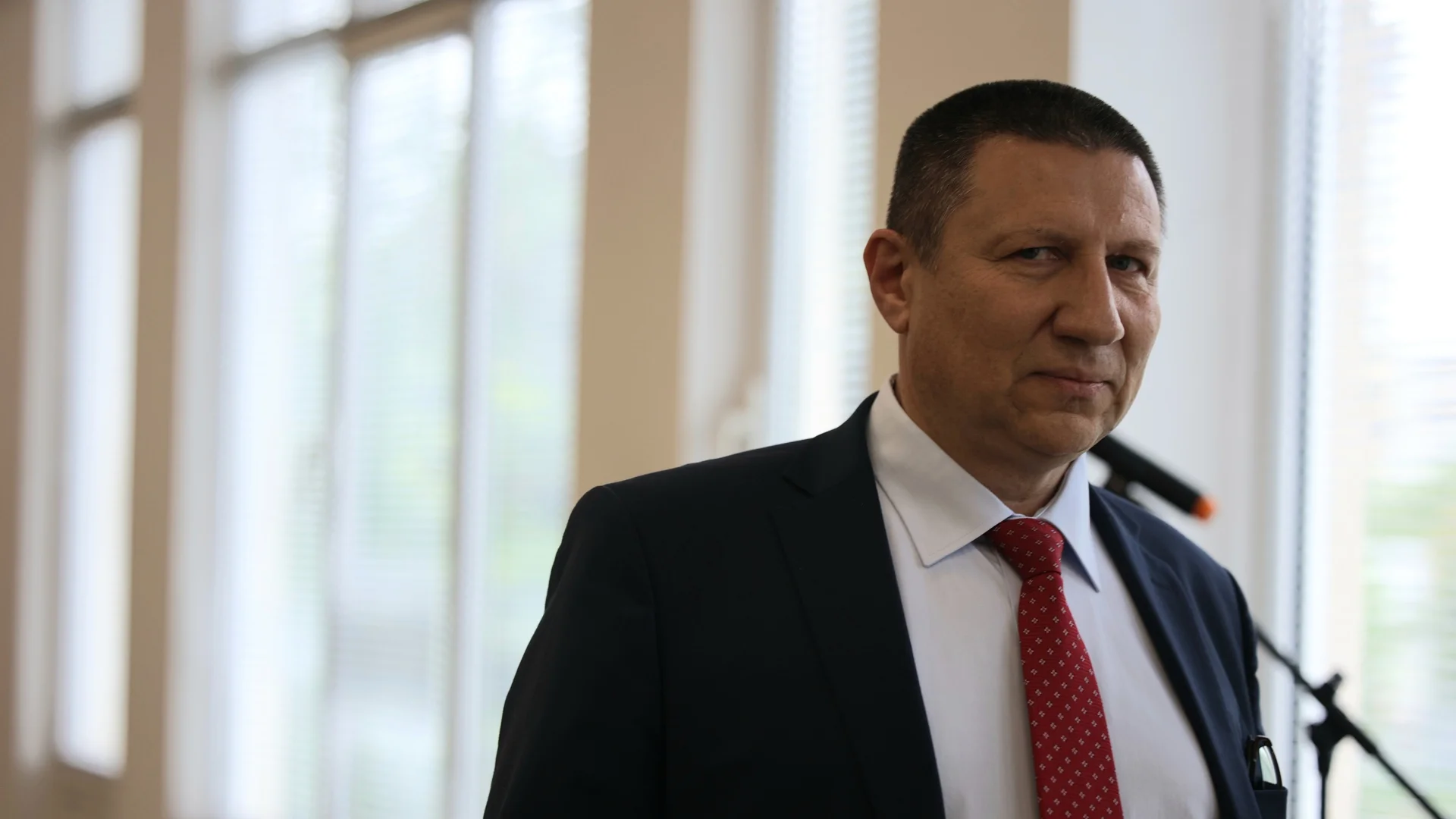 Сарафов иска дисциплинарно уволнение на близък на Гешев военен прокурор
