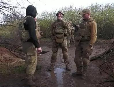 Борба за всеки окоп: Украинците показаха как си връщат метър по метър Бахмут (ВИДЕО)