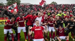 {{ otherArticle[0].article.title }}