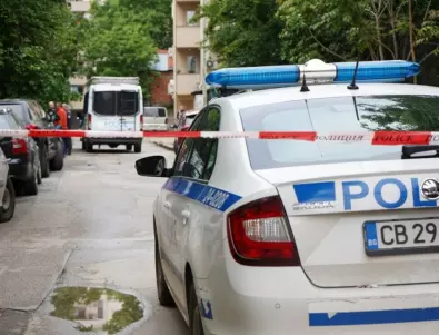 Заради раздяла: Мъж от Бургас се барикадира в дома си и заплаши да се самоубие