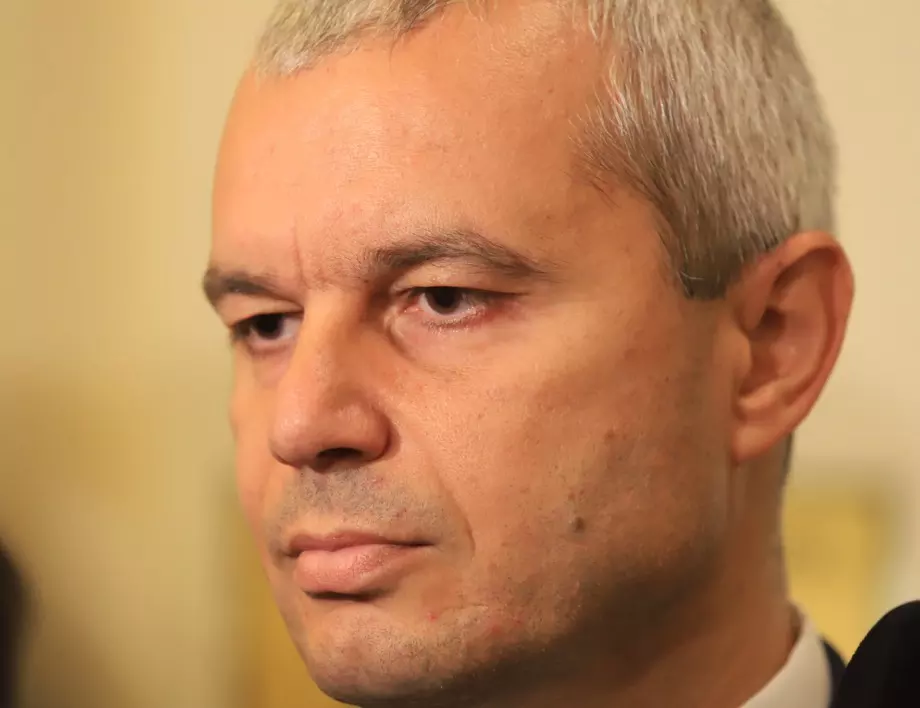 "Възраждане" сезират прокуратурата заради записите на Радостин Василев