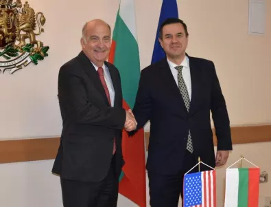 Посланикът на САЩ и Никола Стоянов обсъдиха как да активизират икономическото сътрудничество