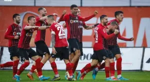 {{ otherArticle[0].article.title }}