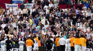 Лийдс все по-близо до изпадане от Висшата лига, Брайтън за първи път с място в Европа