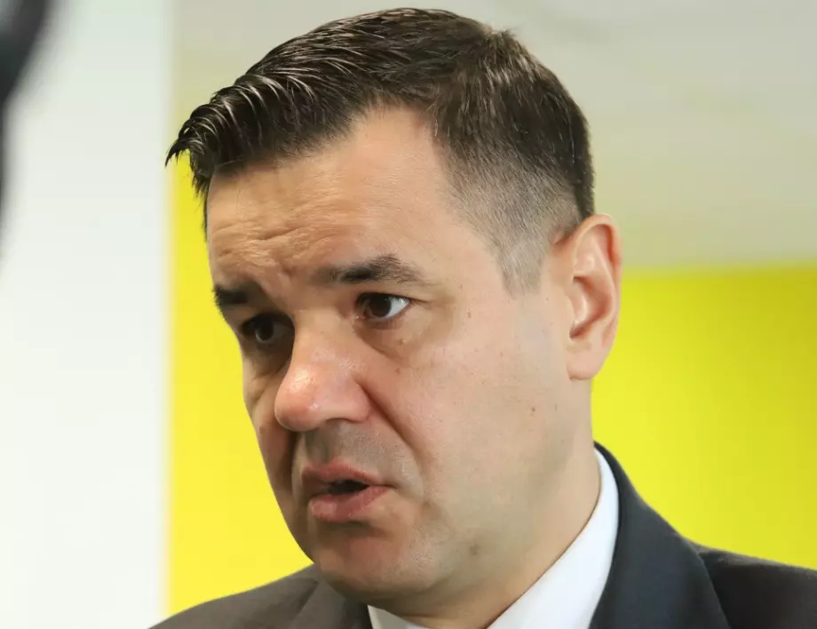 Никола Стоянов: "Лукойл" може да се организират да внасят и друг петрол за месец и половина