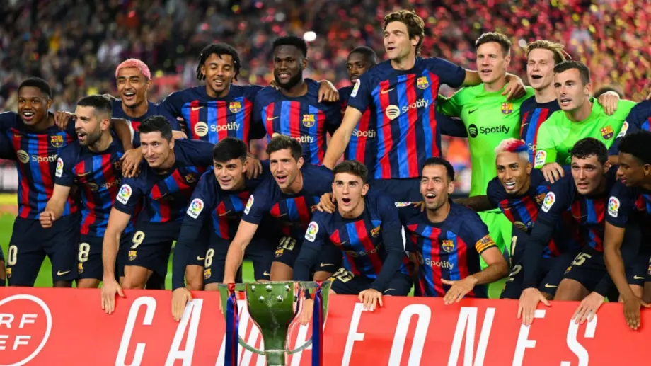 УЕФА реши ще играе ли Барселона в Шампионската лига
