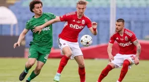 {{ otherArticle[0].article.title }}