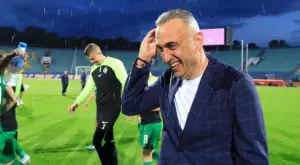 {{ otherArticle[0].article.title }}