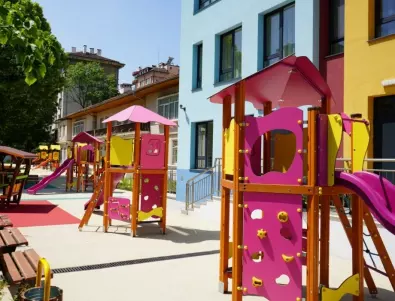 Вандали заляха с боя съоръжения в детска градина в Лом