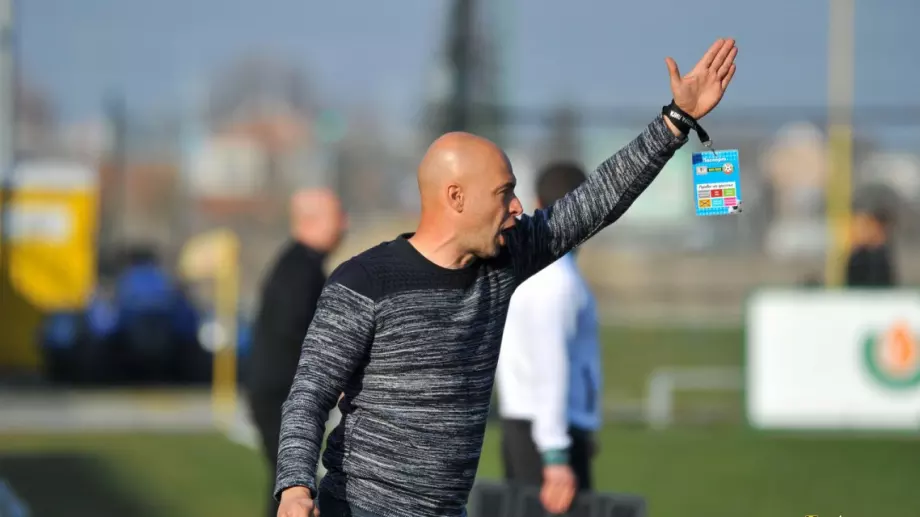 Чудо! Треньорът на Ботев Пловдив направи нещо сензационно за последния мач за сезона