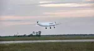 Dronamics реализира първи полет на карго самолета "Черен лебед"
