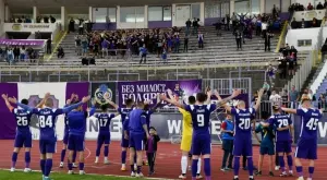 {{ otherArticle[0].article.title }}