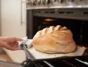Селски хляб с мая, от който ще си оближете пръстите