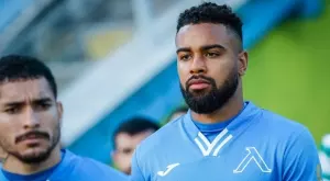 {{ otherArticle[0].article.title }}