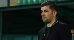 {{ otherArticle[0].article.title }}