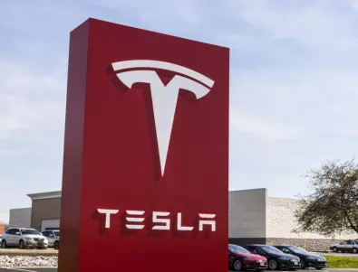 Tesla съкращава хиляди служители