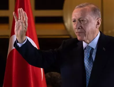 Ердоган на първо посещение в чужбина след изборите 