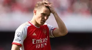 Мартин Йодегор не игра за Арсенал 3 мача заради сътресение на мозъка