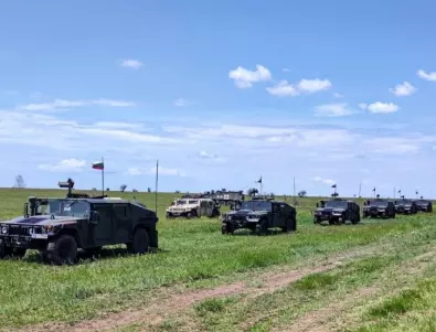 МО: Военна техника се движи по пътя Карлово - ГКПП Калотина 