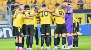 {{ otherArticle[0].article.title }}