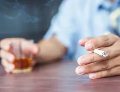 Българите между 18 и 34-години се опияняват най-вече с алкохол и цигари
