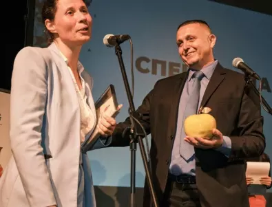 Елисавета Белобрадова спечели специална награда за принос към политиките за децата