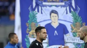 {{ otherArticle[0].article.title }}