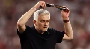 След уволнението: Жозе Моуриньо написа 10 думи и качи ВИДЕО за 'сбогом' с феновете на Рома