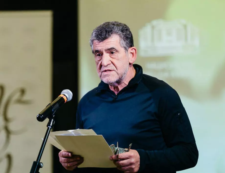 Поетът Георги Борисов спечели националната награда "Никола Фурнаджиев"