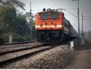 Жертвите на влаковата катастрофа в Индия вече са над 230 души, над 900 са ранени (ВИДЕО)