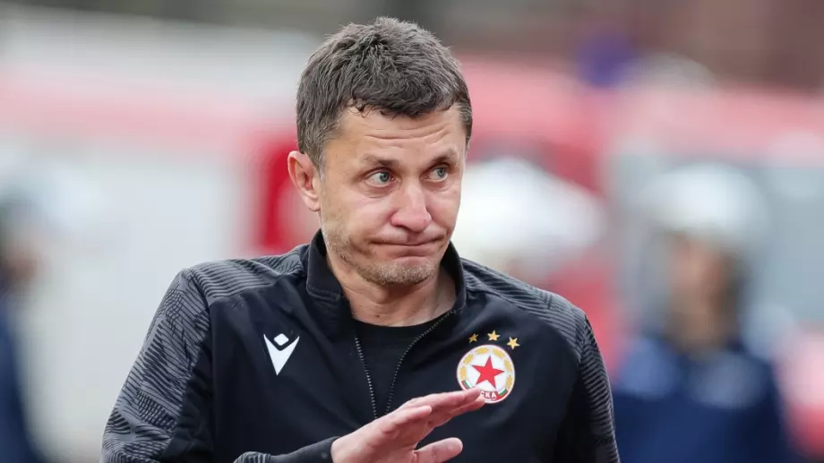 Саша Илич опитва да намали напрежението в ЦСКА със специален подход