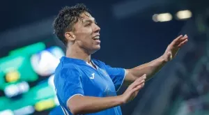 {{ otherArticle[0].article.title }}