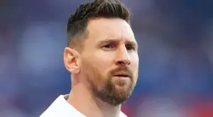 {{ otherArticle[0].article.title }}