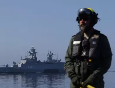 Американски адмирал: Кораби на НАТО могат да ескортират превоза на украинско зърно
