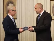 Николай Денков върна на Радев изпълнен втория мандат (ВИДЕО)