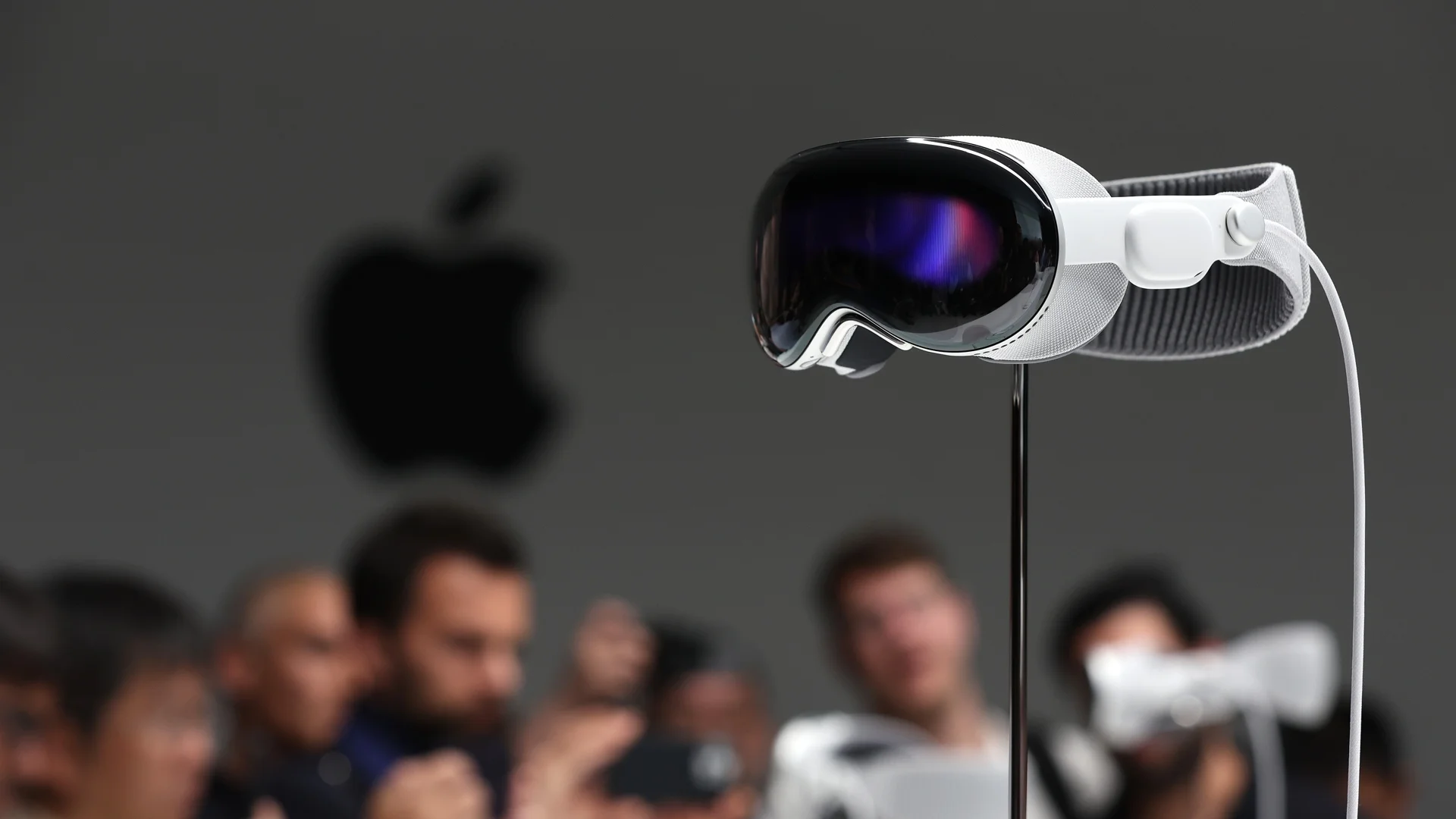Очилата за виртуална реалност на Apple могат да „променят играта“ на пазара (СНИМКА)