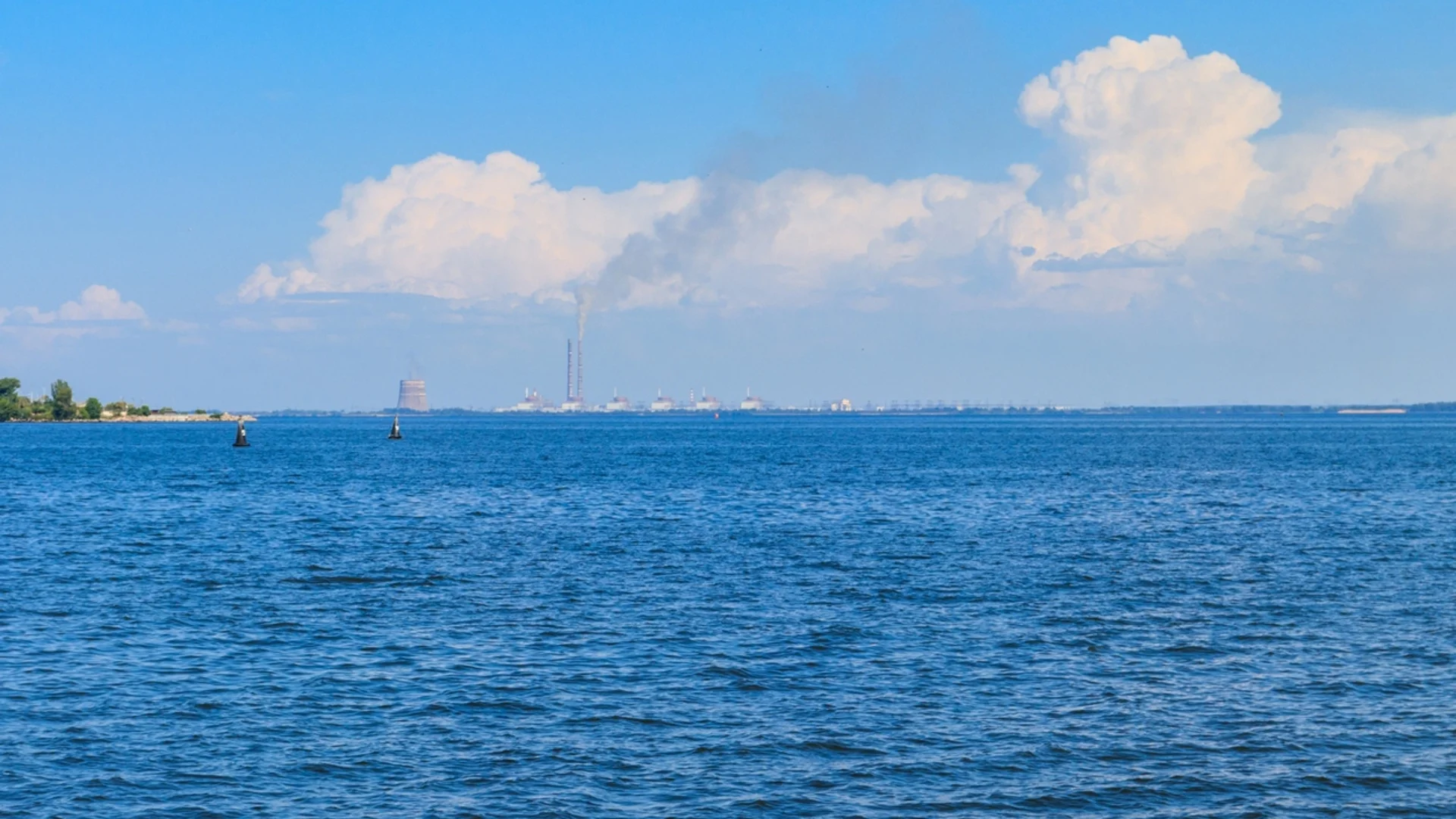 "Путин ще отговаря пред международните съдилища": Украйна разследва взрива в Нова Каховка