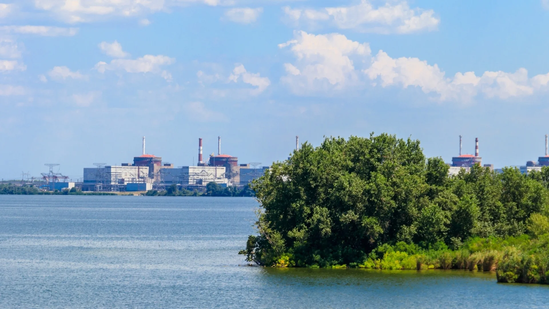 Украинските служби: Прехванахме разговор на окупаторите, доказващ, че те са взривили ВЕЦ "Каховка"