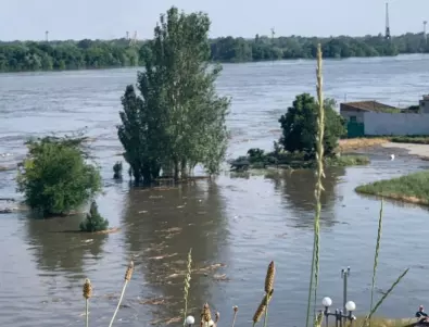 Русия постави под карантина наводнения град Хола Пристан, не разрешава евакуация