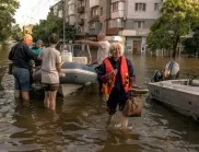Взривът на язовир "Каховка": Водата изхвърля цели къщи по плажовете на Одеса (ВИДЕО)
