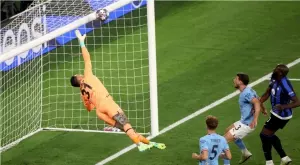 {{ otherArticle[0].article.title }}