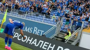 {{ otherArticle[0].article.title }}