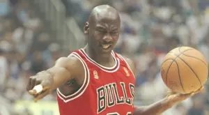 Волята на Въздушния: "Джордан срещу грипа" или "шоуто в Юта", което никой не очакваше (ВИДЕО)