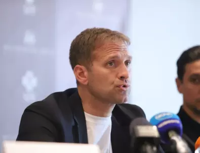 Стилиян Петров попиля Йордан Лечков и призова за незабавна оставка