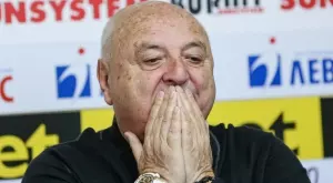 {{ otherArticle[0].article.title }}