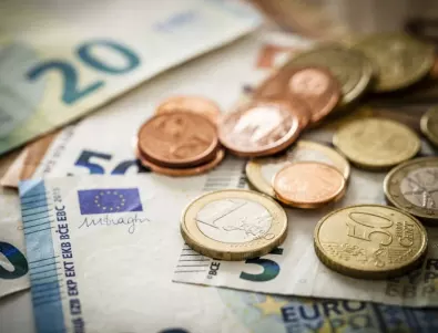 Унгарците и румънците искат еврото, българите се притесняват за идентичността си
