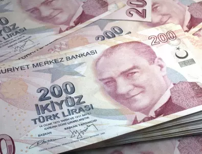 Лоши новини за турските банки: акциите им, както и лирата, се сринаха